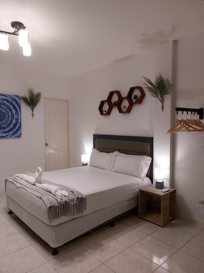 Bonsai Jacuzzi Rooms Panglao Exterior foto