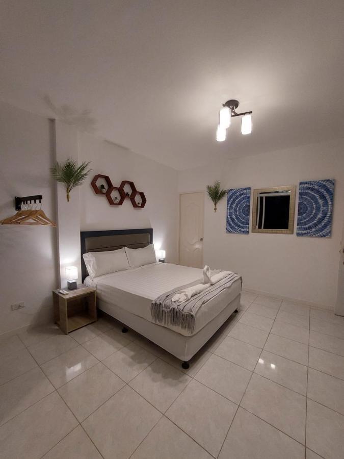 Bonsai Jacuzzi Rooms Panglao Exterior foto