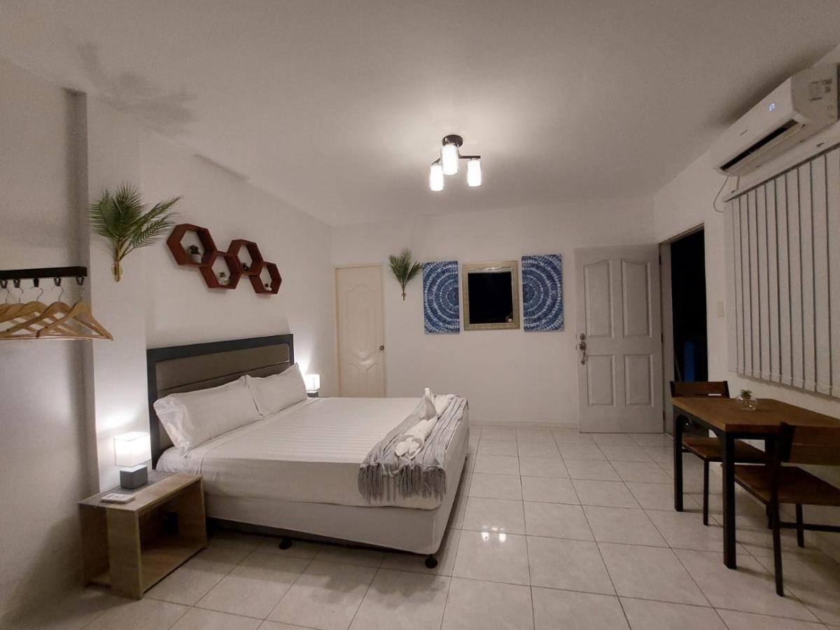 Bonsai Jacuzzi Rooms Panglao Exterior foto