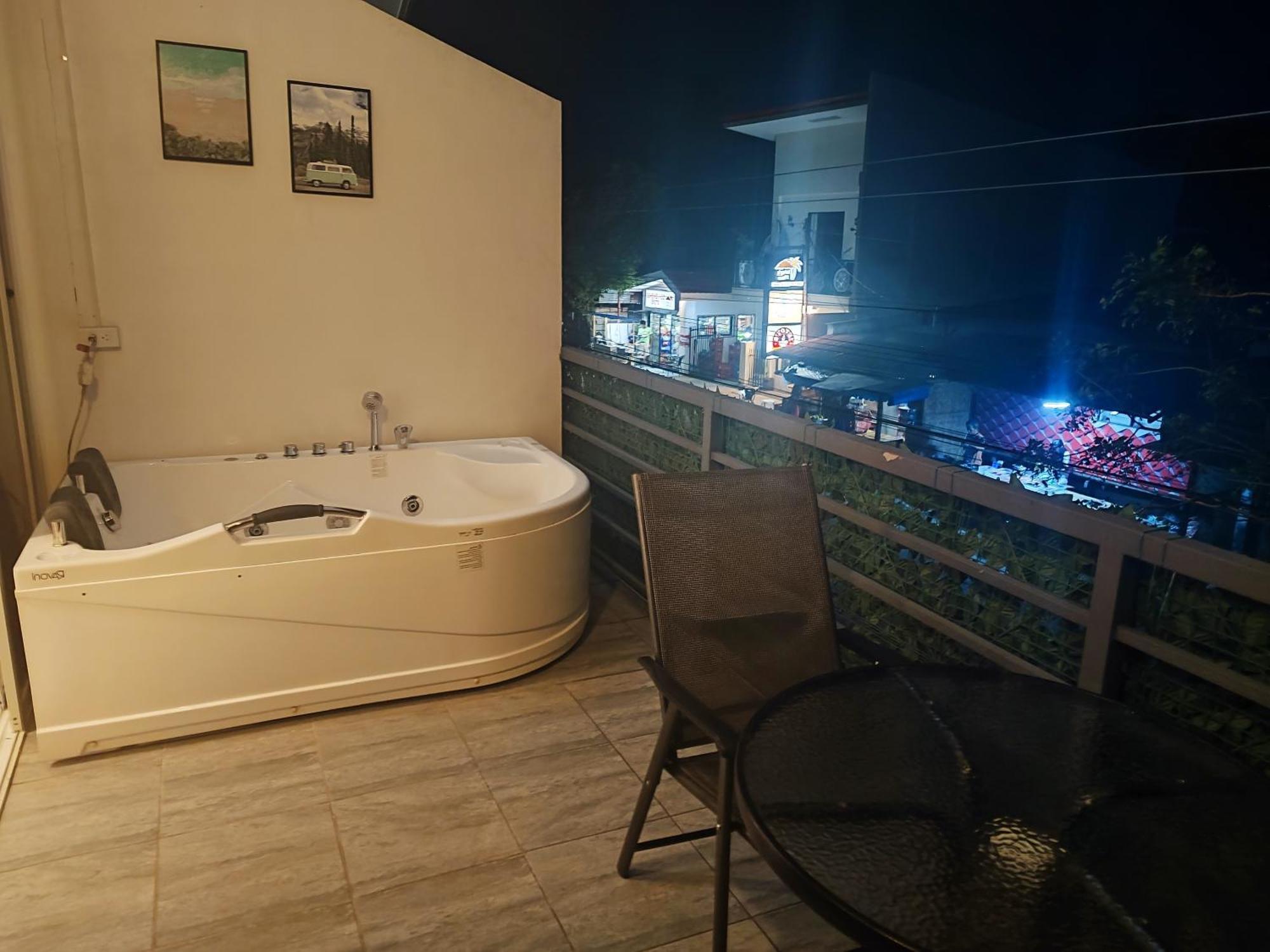 Bonsai Jacuzzi Rooms Panglao Exterior foto